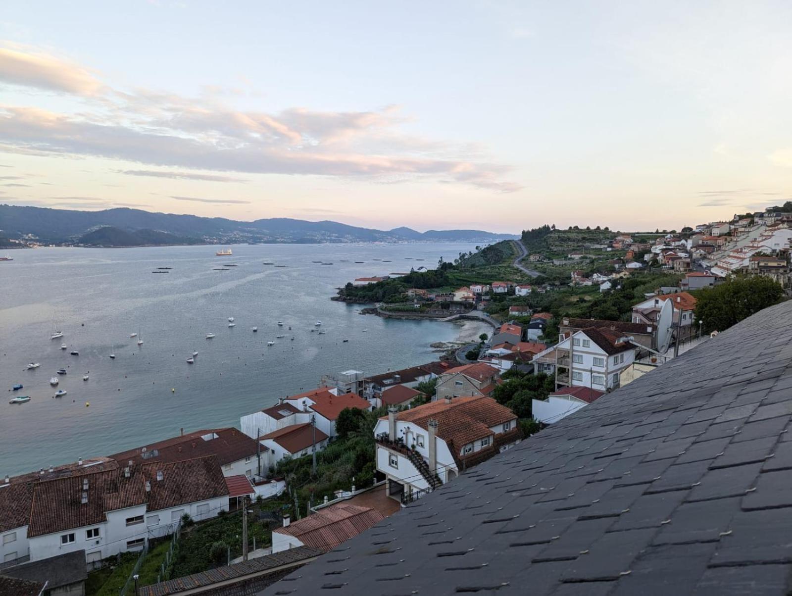 Apartamento Atico Con Vistas En Raxó Exterior foto